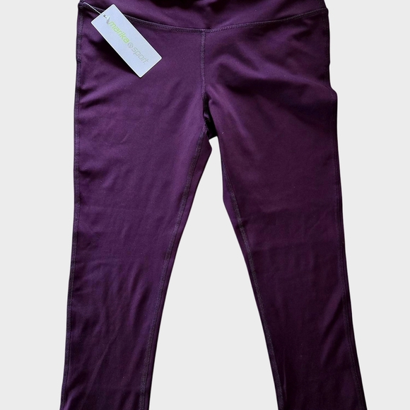 Pants - Marika Tummy Control Capri Leggings - Size Medium - Deep Purple‎ - NEW!